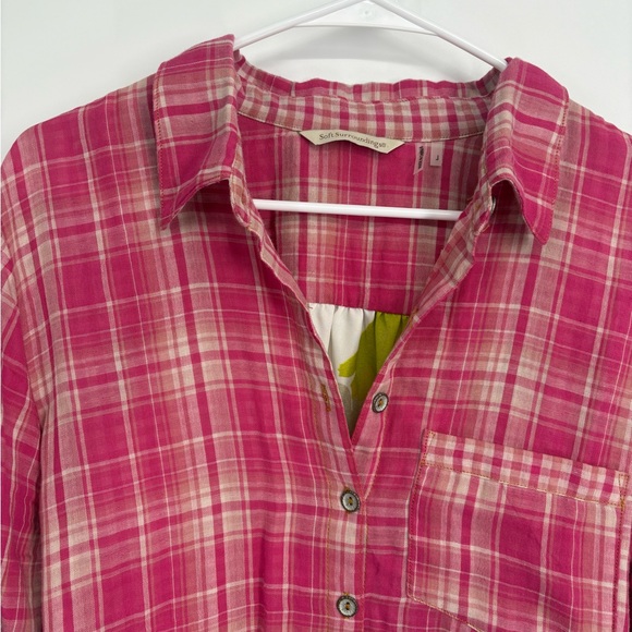 Soft Surroundings Kaolin Pink Plaid Shirt with Floral Print Back Panel - Picture 3 of 8